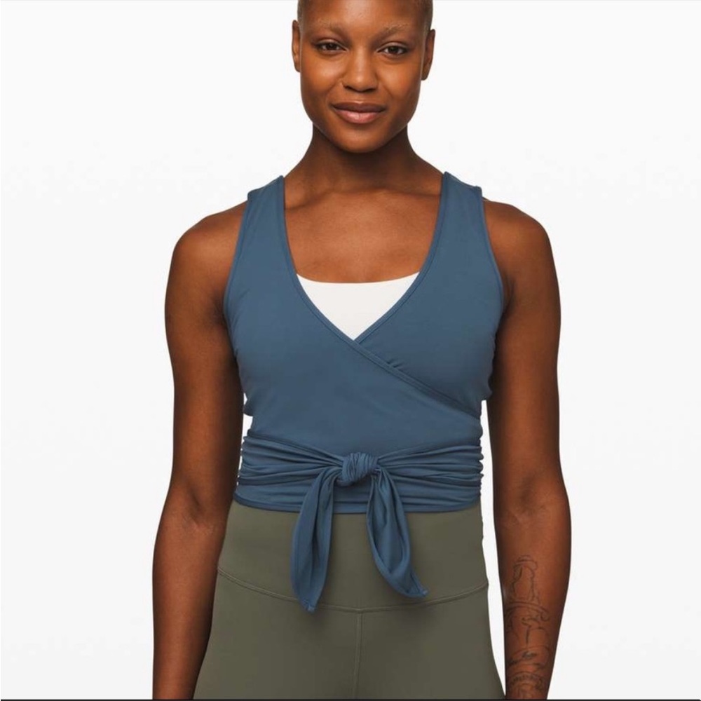 Lululemon Twist Me Up Crop Tank